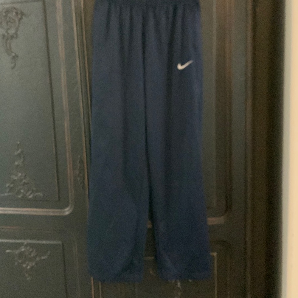Nike joggers boys